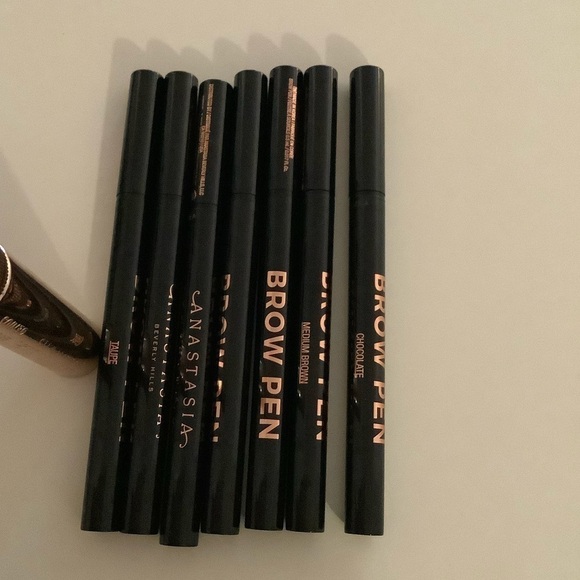 Anastasia Beverly Hills Brow Pen (multiple shades) - Picture 3 of 3